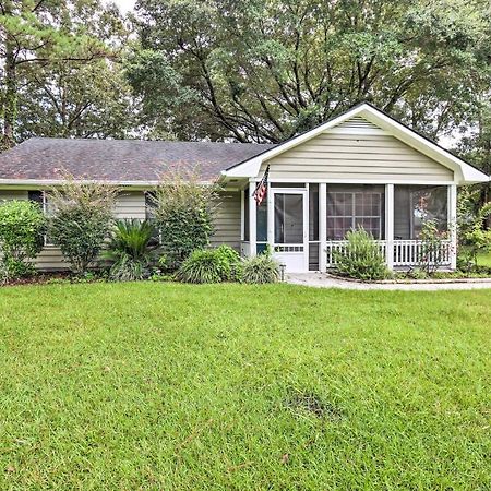 Peaceful Beaufort Home With Front Porch And Grill Exterior foto